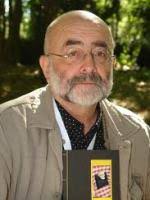 Alain-Pierre Daguin est nantais et a longtemps été journaliste culturel à Presse-Océan. Critique de cinéma, il a consacré plusieurs ouvrages (romans ou ... - alain-pierre-daguin