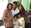 http://www.babble.com/CS/blogs/famecrawler/2007/12/08-15/wayans.jpg
