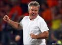 http://www.becaks.com/wp-content/uploads/2012/03/Guus-Hiddink1.jpg