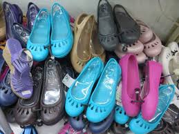 KOLEKSI CROCS DI KIOS IMP COLLECTION - Pusat Grosir Solo