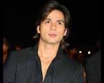 http://bollywood-dhamaal.com/Bollywood-Dhamaal/wp-content/gallery/shahid-kapoor/shahid-kapoor-010.jpg