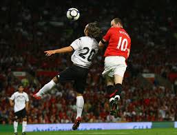 UEFA Champions League Soccer: Valencia 0 - 1 Manchester United
