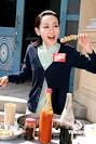 胡杏儿出席《巴不得爸爸》开镜拜神仪式图::云南电视网