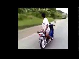 Super Kocak - Aksi Standing Motor Paling GOKIL Super Lucu Banget ...