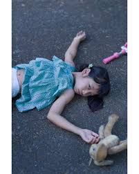 少女　死体　写真|若い女性の死体の写真素材・画像素材 Image 8524192