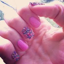 Résultat de recherche d'images pour "manucure"