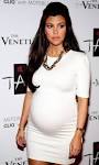 Kourtney-Kardashian-pregnant