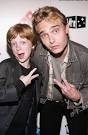 http://www1.pictures.gi.zimbio.com/VH1%2B80%2BParty%2Bcelebrate%2BTotally%2BAwesome%2BInside%2B5MApSX7VIEXl.jpg