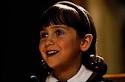 Nomi: Mara Wilson Personaggi: Susan Walker. Foto 11 di 12 - MV5BMTkxMjA4NDM3M15BMl5BanBnXkFtZTYwNDgzNzM3._V1._SX418_SY273_