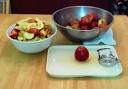 How to Freeze Apples at Home