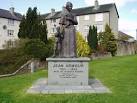 Jean Armour Statue, Dumfries - via Daymix