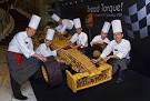 http://www.virtualfunzone.com/slike/misc/Formula_1_made_of_bread/Formula_1_made_of_bread10.jpg