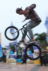 Atraksi BMX Wahyono Crew, Foto 3 - Tribunnews.com