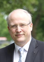 Dr. Alexander Kurz ist neuer Fraunhofer-Vorstand für Personal und ... - pi52_Dr.Alexander%20Kurz_g