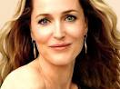 Cuando Gillian Anderson tenía 24 años estaba ocupada labrándose una exitosa ... - images?q=tbn:ANd9GcS6KiIgxio-DyP-X8METEIkPc1gD0RfDW4FOK8TTySswoc0xDYf315uOMU