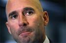 Milwaukee Brewers' manager Doug Melvin compliments Dale SVEUM ...