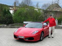 Helmut Spicker mit dem Ferrari