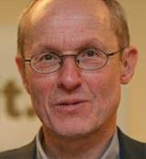 Dr. Rainer Volz ist Sozialwissenschaftler und Referent bei der Männerarbeit ... - 830111_rainer-volz