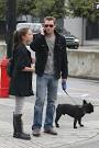 http://www1.pictures.zimbio.com/bg/Kristin%2BKreuk%2BMark%2BHildreth%2BKristin%2BKreuk%2BW0w9x1vAnPDl.jpg