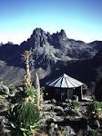 Kami Hut (4400m), Mont Kenya. Cliquez sur l'image pour l'afficher à sa - via Daymix