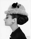 http://classnfab.files.wordpress.com/2011/06/audrey-hepburn_011109.jpg