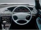 voiture dans un champ