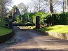 SU9044 : Gated Community - via Daymix