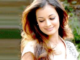 Hasil gambar untuk actress bollywood beautiful