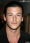 http://static1.purepeople.com/articles/0/94/80/%40/40289-gaspard-ulliel-637x0-1.jpg