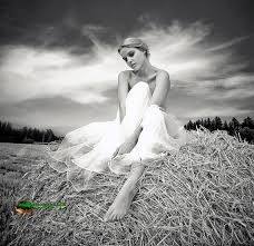 ენვერ სალაყაია - ფეხქვეშ მარადის მიწა მეცლება ...