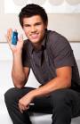 TAYLOR LAUTNER