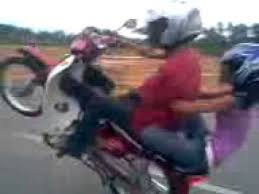 foto foto lucu pengendara motor