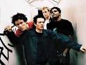 Image Livewire: Describe Sum 41 in a Picture