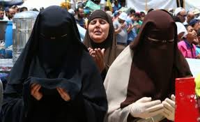 تغطية وجه المرأة في المذاهب الاربعه  Images?q=tbn:ANd9GcSNIr9eAKDpIPRnWSUktaA-Ke4WMZFEDq6OuuQSWpCOjV3F_fZUSg