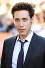 http://www3.pictures.zimbio.com/gi/Paulo%2BCostanzo%2BBeginner%2BGuide%2BEndings%2BPremiere%2BheeqzGktc9Pl.jpg