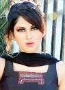 Fiza Ali Bold and Black - images?q=tbn:ANd9GcSRZT7Sb4ZCTBxzP2hJgtMNDzi1Wn71KdFSpHLOrEfrHpXTJ7-H2oWH4rc