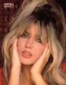 http://www.scream-and-shout.com/mandy_smith/902hd_Mandy_Smith_msb006.jpg