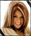 Kelly Clarkson's hairstyle and