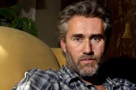 Roy Dupuis incarnera un homme déterminé à garder... (Photo: Robert Skinner. Agrandir. Roy Dupuis incarnera un homme déterminé à garder sa femme malgré un ... - 645083-roy-dupuis-incarnera-homme-determine