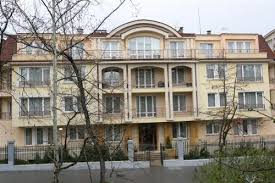 Apartment House