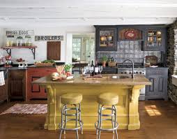 Kitchen with bar