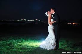 Yhis may be insane, but.. a wedding at night time? Like the ceremony? :  wedding wedding Images?q=tbn:ANd9GcSXVEn48XupzYM061n0QNVi1Fet4flAN87itXNMFQyiK1uE6Qrr1g