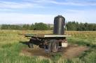 NT7212 : Liquid protein supplement container on a farm trailer - via Daymix