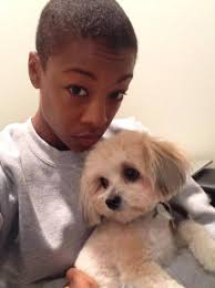 samira-wiley-with-a-puppy. hey boo, how do you like this double puppy eyes - samira-wiley-with-a-puppy-479x640