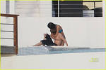Selena Gomez Justin Bieber Kiss Pics    Image World