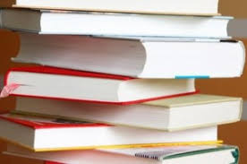 * *  RESUMOS         DE       LIVROS**