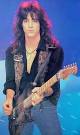 http://www.dinosaurrockguitar.com/new/sites/default/files/images//bios/warren2.jpg