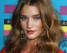 http://www.rosiehuntingtonwhiteleydiet.com/wp-content/uploads/2011/10/rosie-huntington.jpg