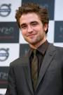 صور الوسيم Robert pattinson بطل الفلم توايلايت - منتديات اسوار 2012 - robertpattinsontwilightvx