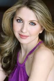 To hear the New York Post&#39;s Barbara Hoffman tell it, Born Yesterday star Nina Arianda doesn&#39;t just steal the show, she makes off with the theater and the ... - Nina-Arianda